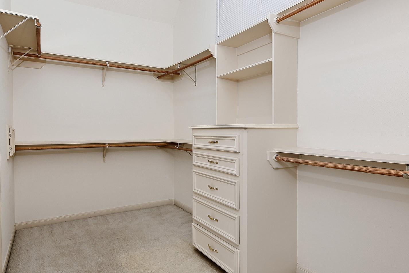 3134 Lake Island Drive