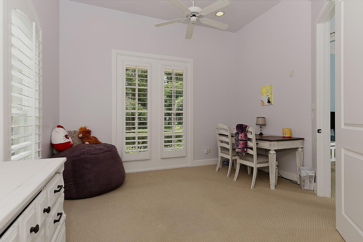 28207 E Benders Landing Boulevard