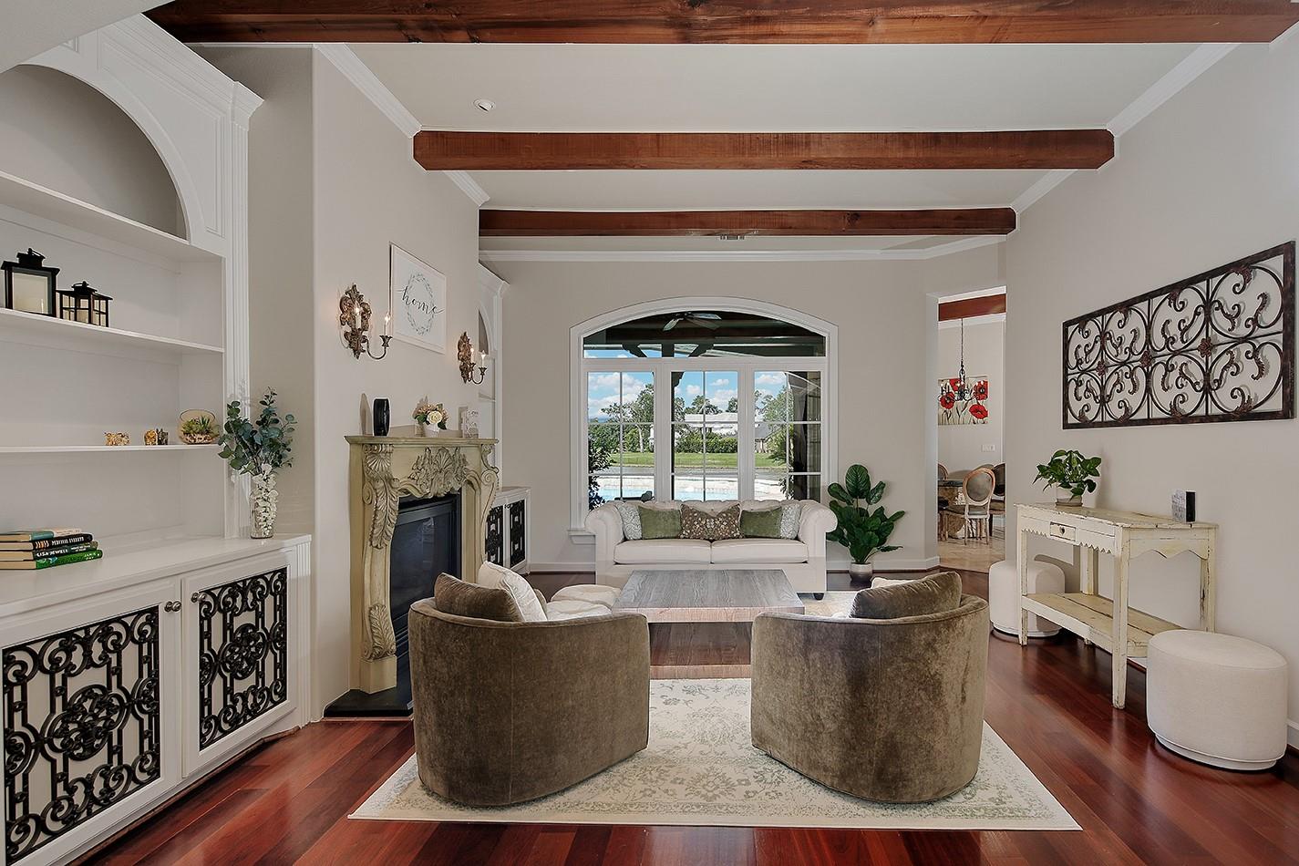 28207 E Benders Landing Boulevard