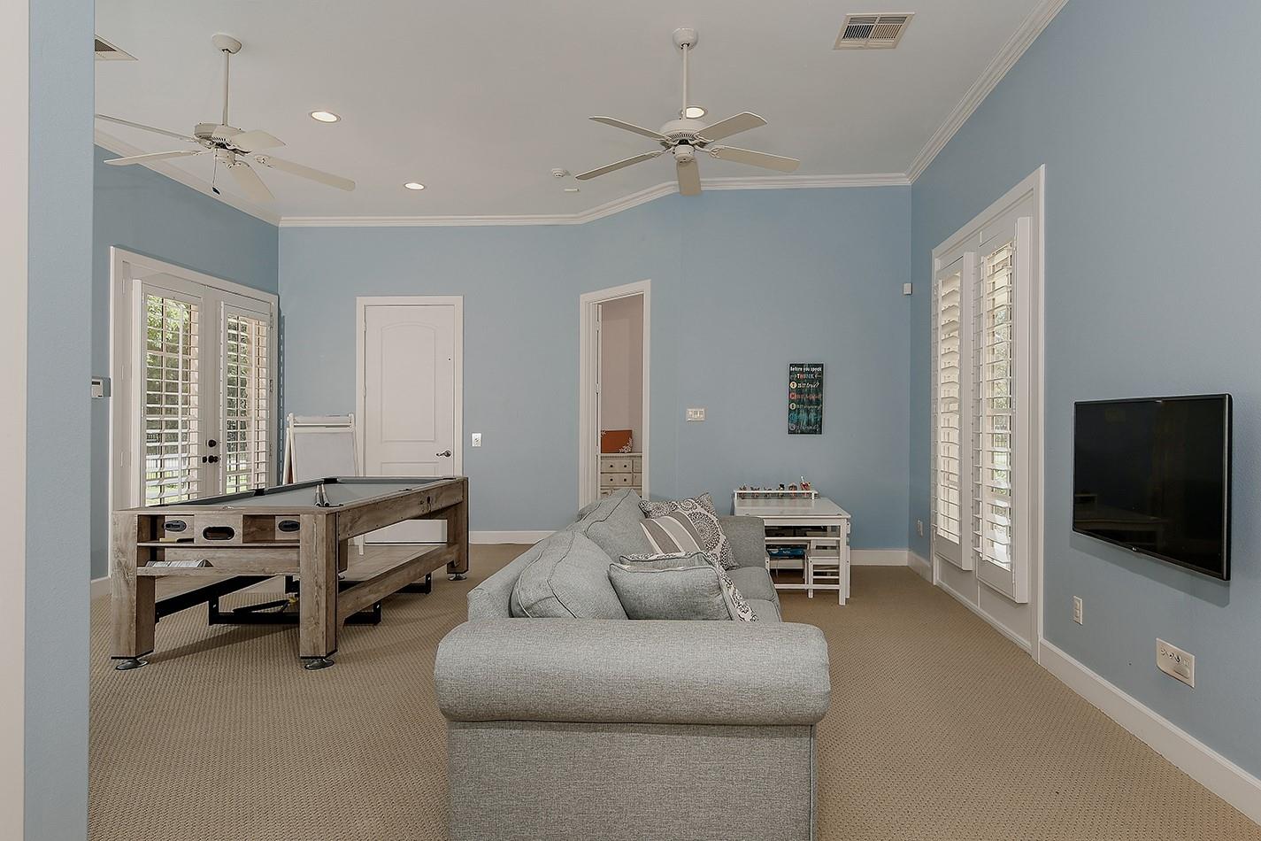 28207 E Benders Landing Boulevard