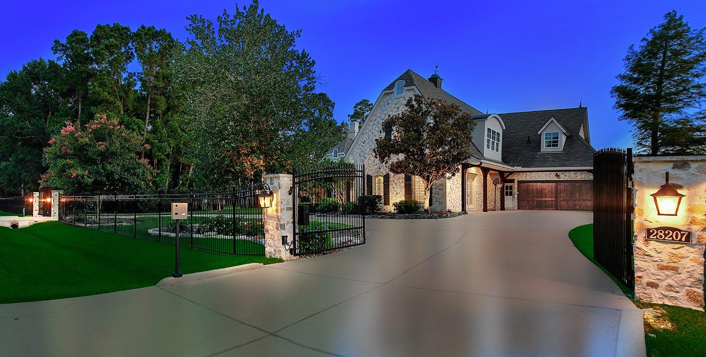 28207 E Benders Landing Boulevard