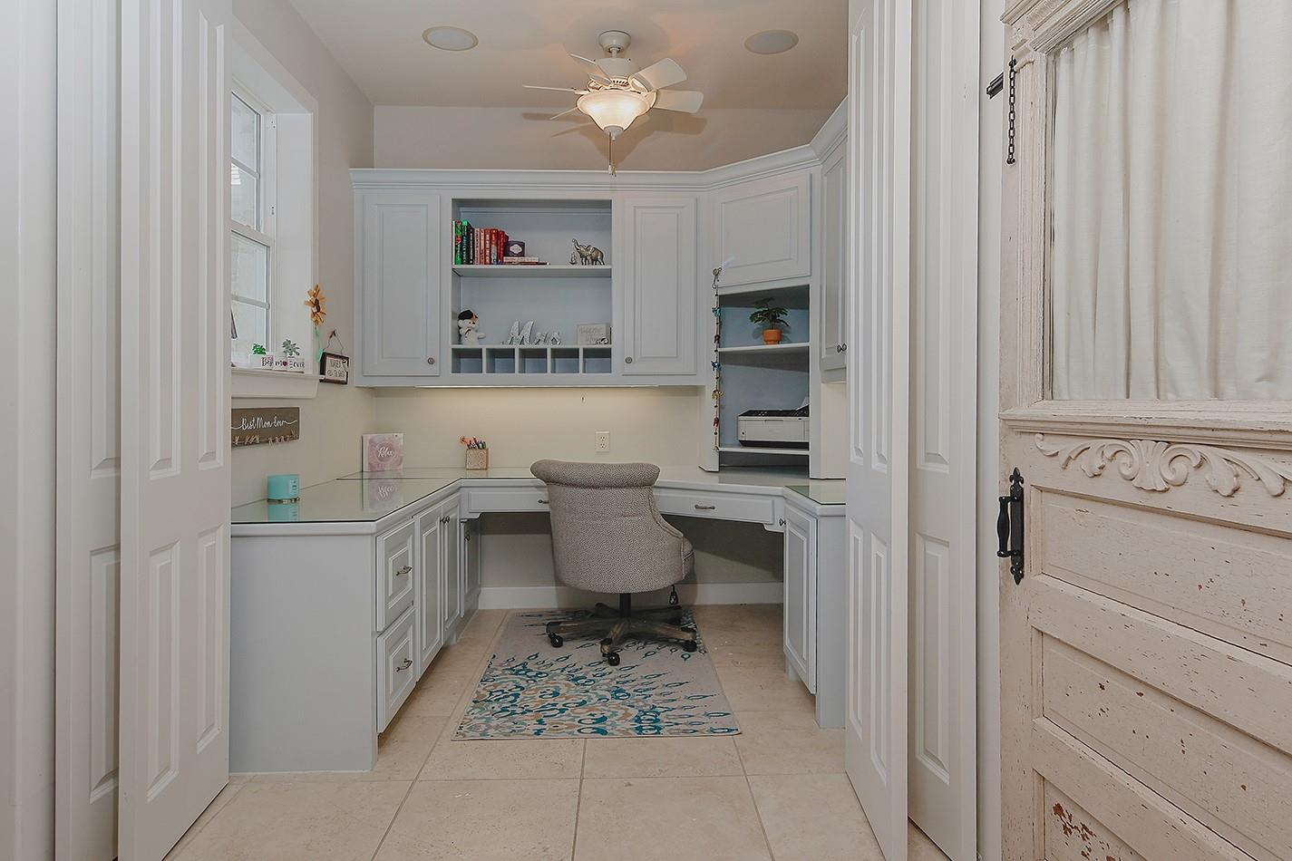 28207 E Benders Landing Boulevard