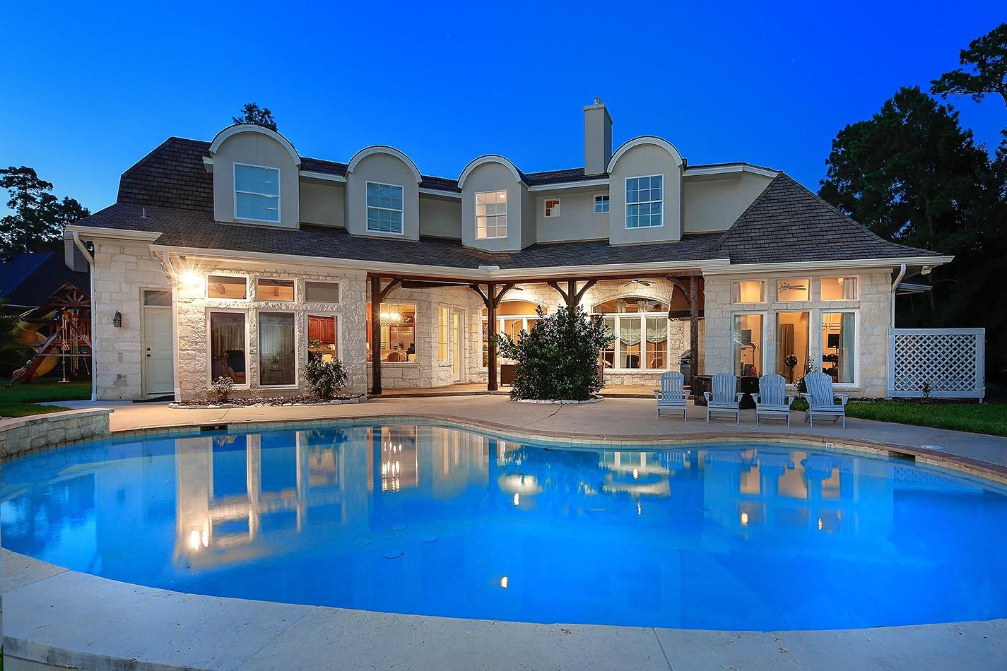 28207 E Benders Landing Boulevard