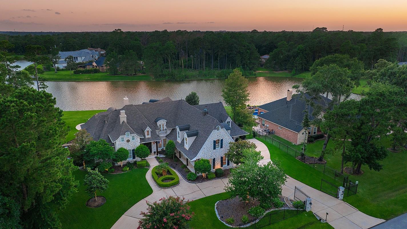 28207 E Benders Landing Boulevard