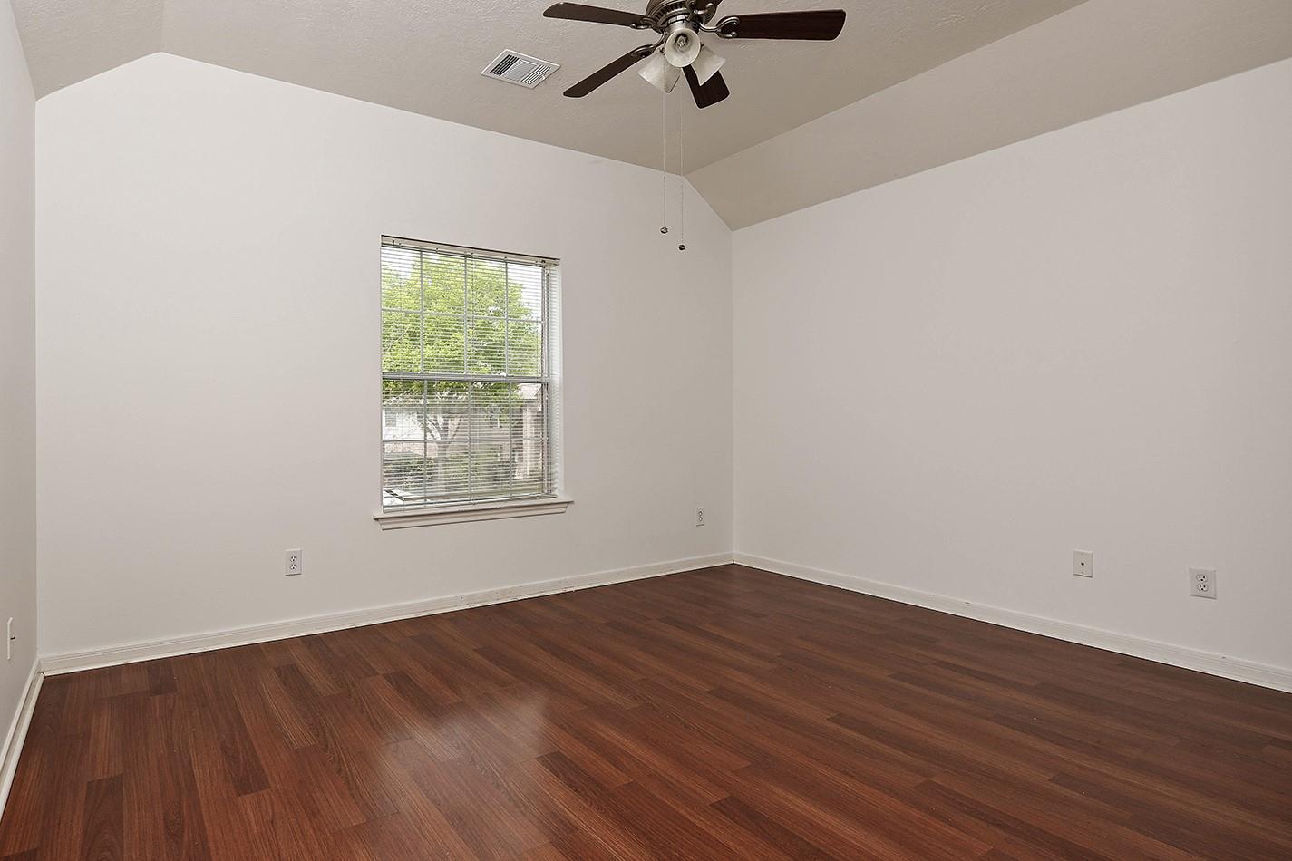 46 S April Mist Circle