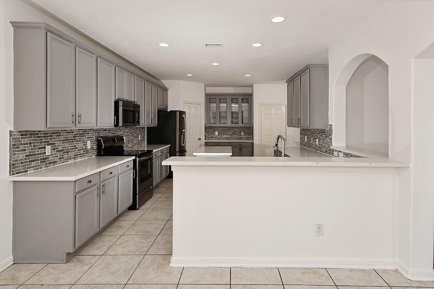 46 S April Mist Circle