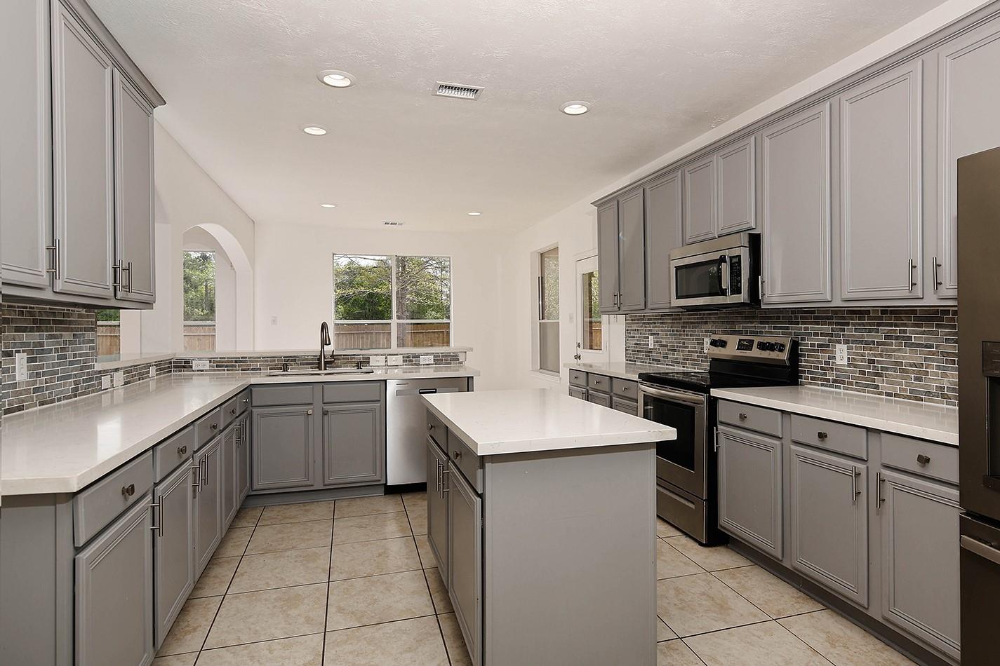 46 S April Mist Circle