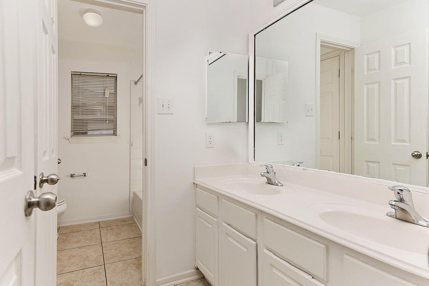 46 S April Mist Circle