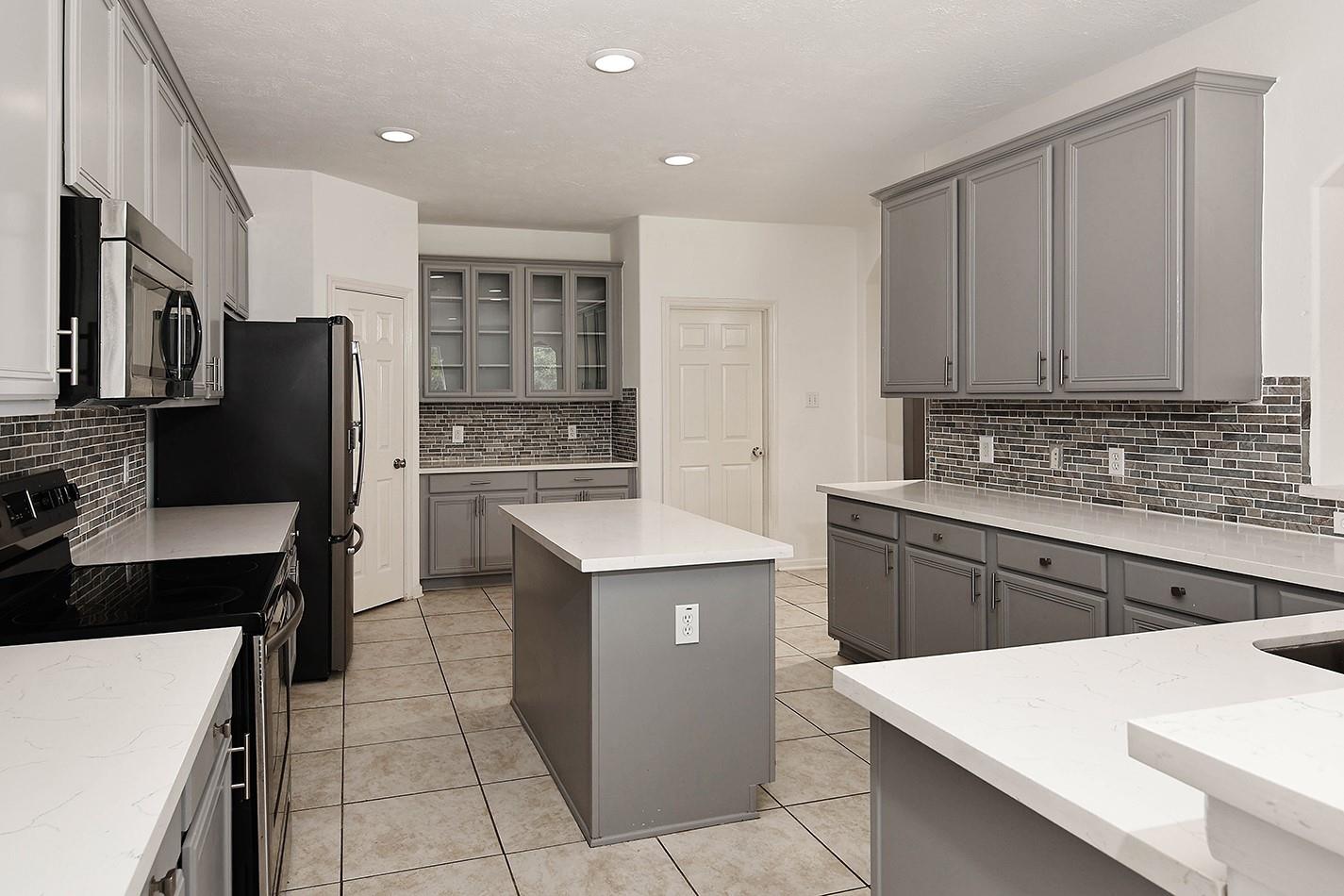 46 S April Mist Circle