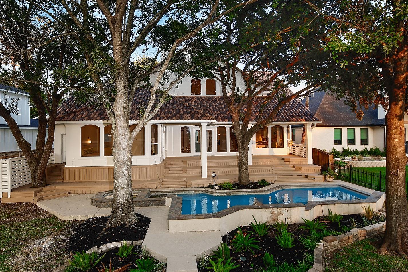 12412 Lake Vista Drive