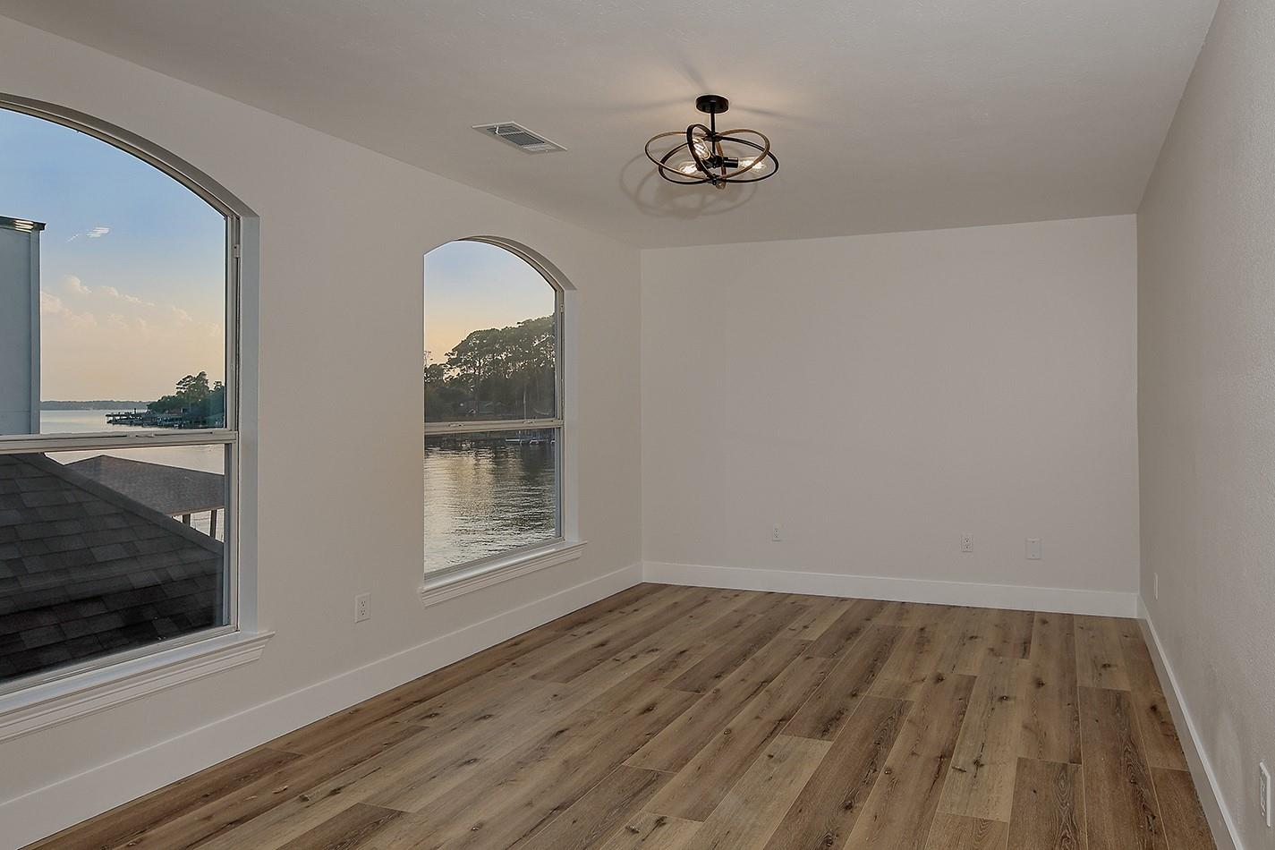 12412 Lake Vista Drive