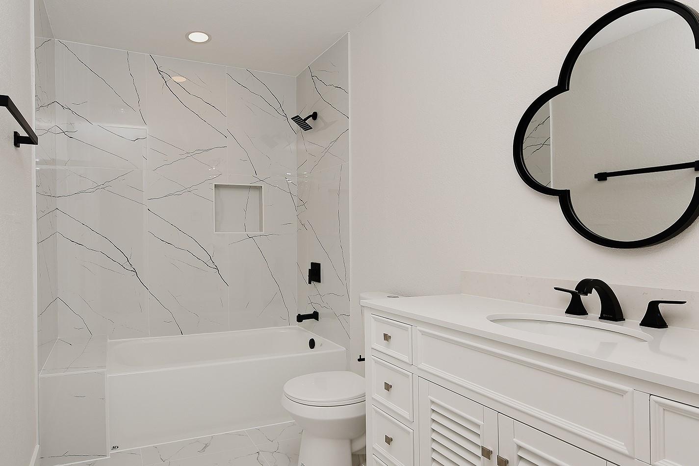 12412 Lake Vista Drive