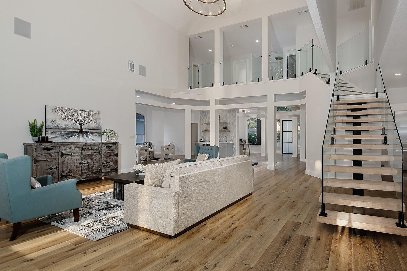 12412 Lake Vista Drive