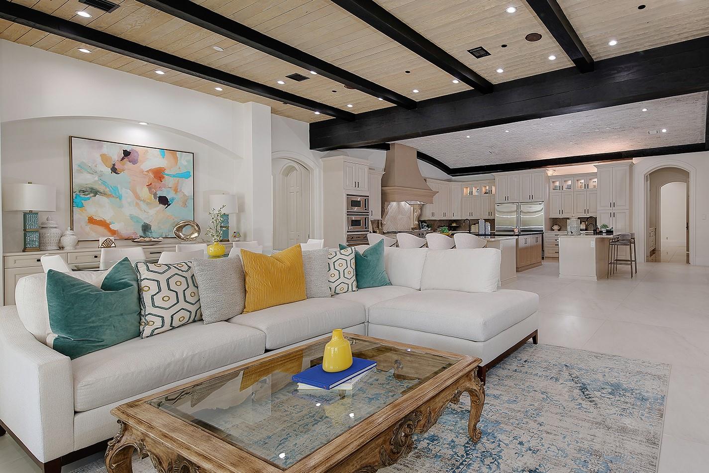 88 W Grand Regency Circle