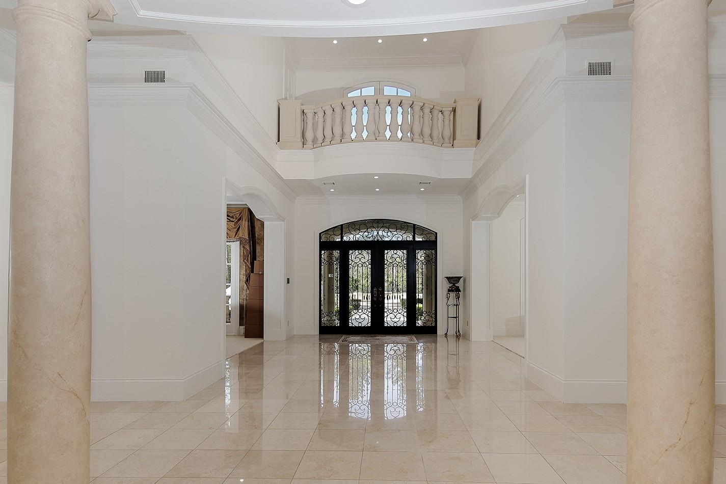 88 W Grand Regency Circle