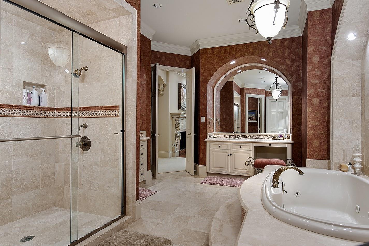 88 W Grand Regency Circle