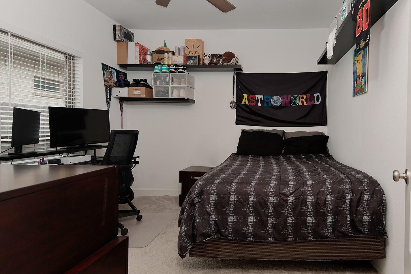 15735 Autumn Sun Court