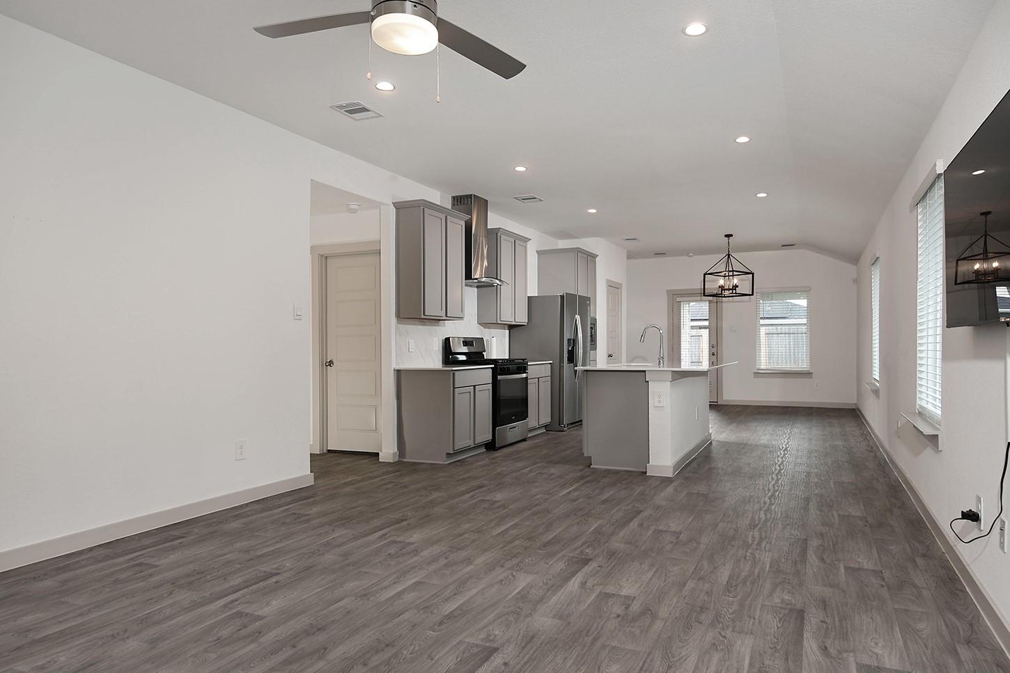 2909 Newington Lane