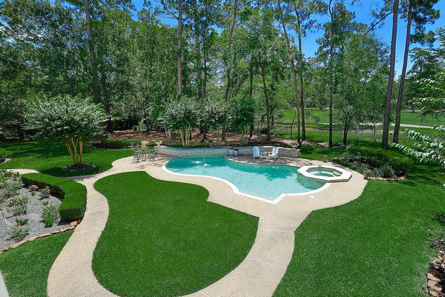 65 Hollymead Drive