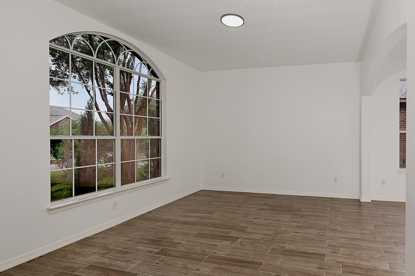 2037 Borthwick Lane