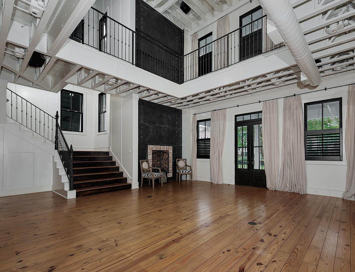 30 East Bay Boulevard