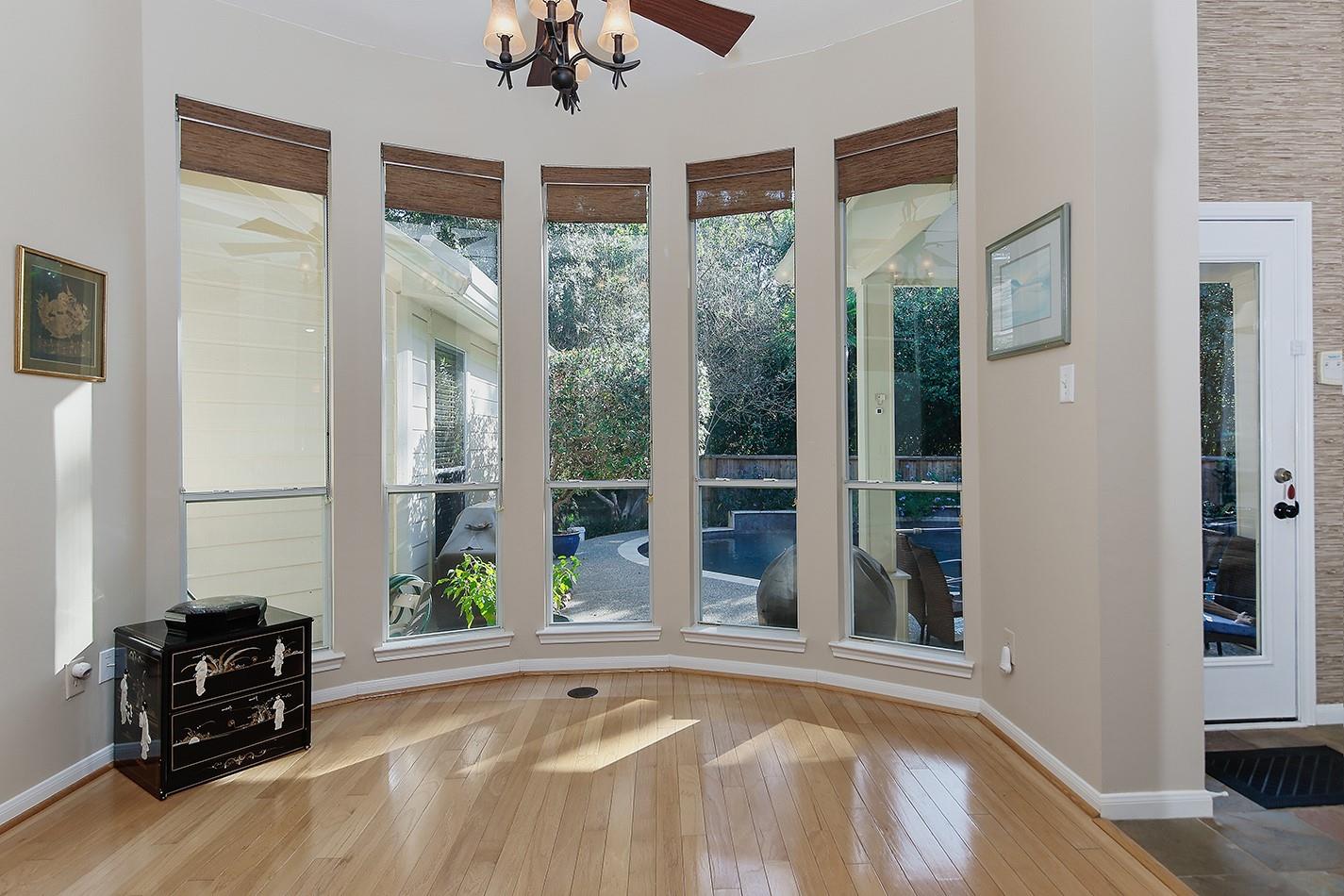 2 Taper Glow Place, The Woodlands