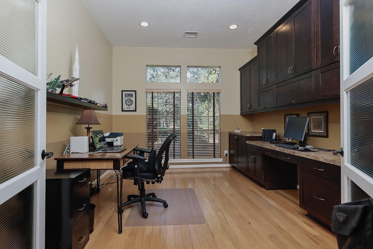 2 Taper Glow Place, The Woodlands