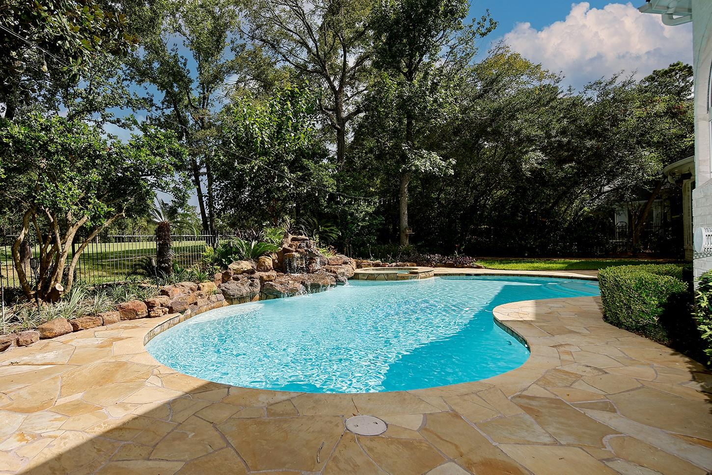 14 Lyric Arbor Circle