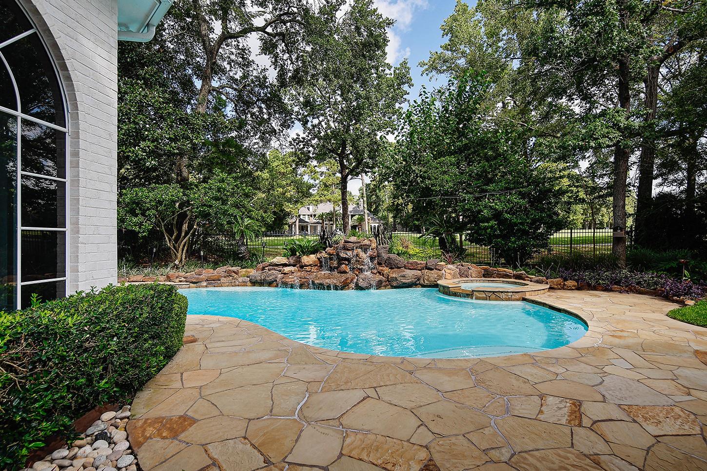 14 Lyric Arbor Circle