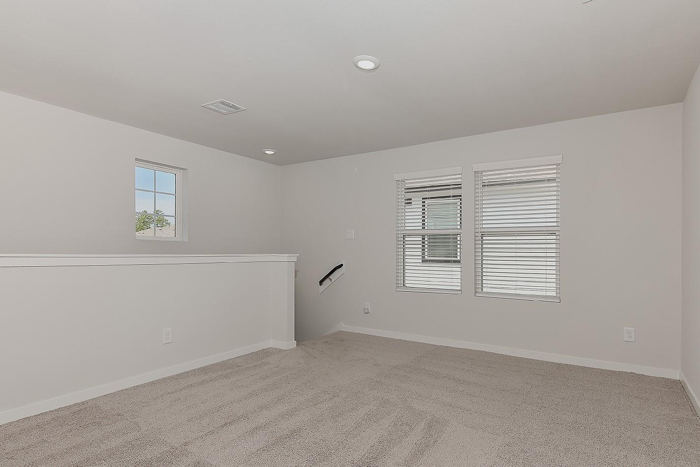 323 Intrepid Trail