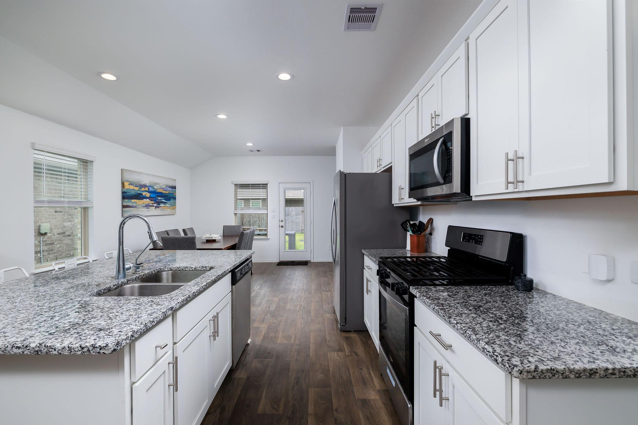 9905 Glenbrook Lane