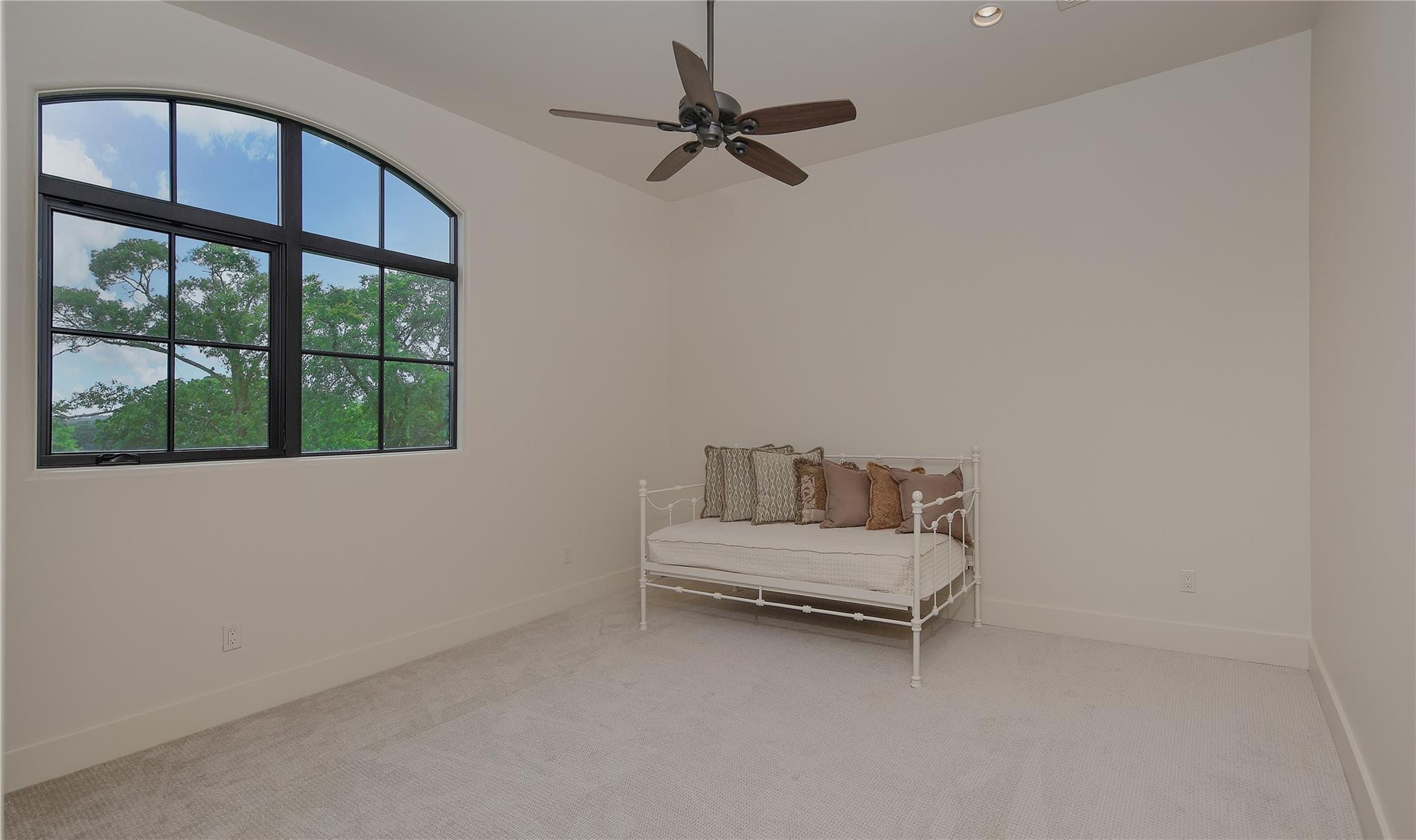 40693 Center Hill Road