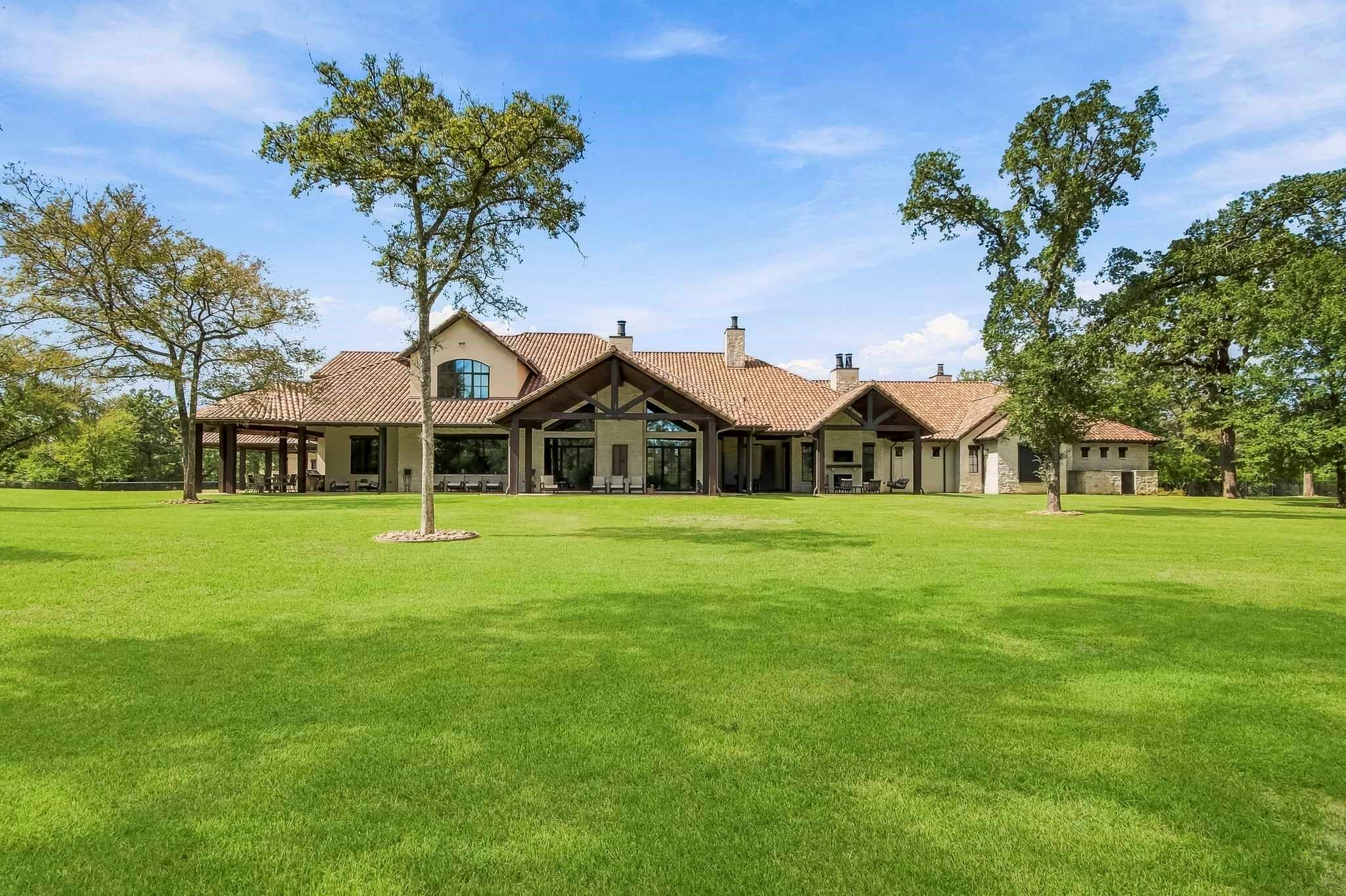 40693 Center Hill Road