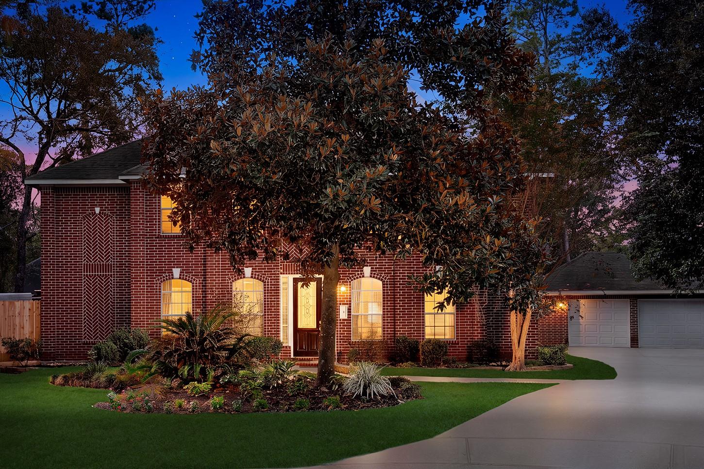 2 Taupewood Place