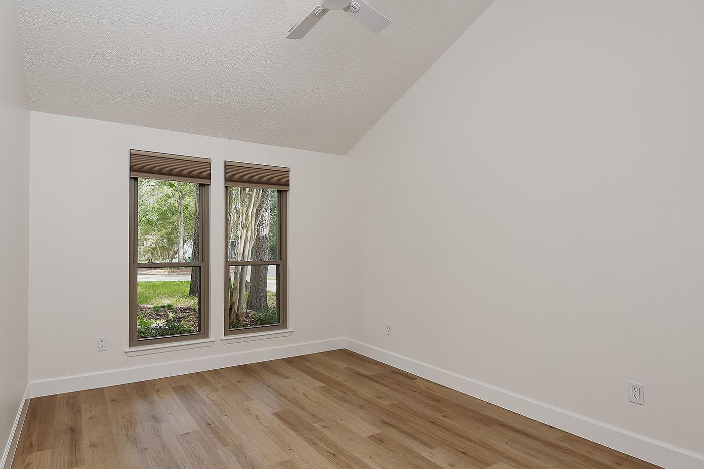 21 N Mossrock Road