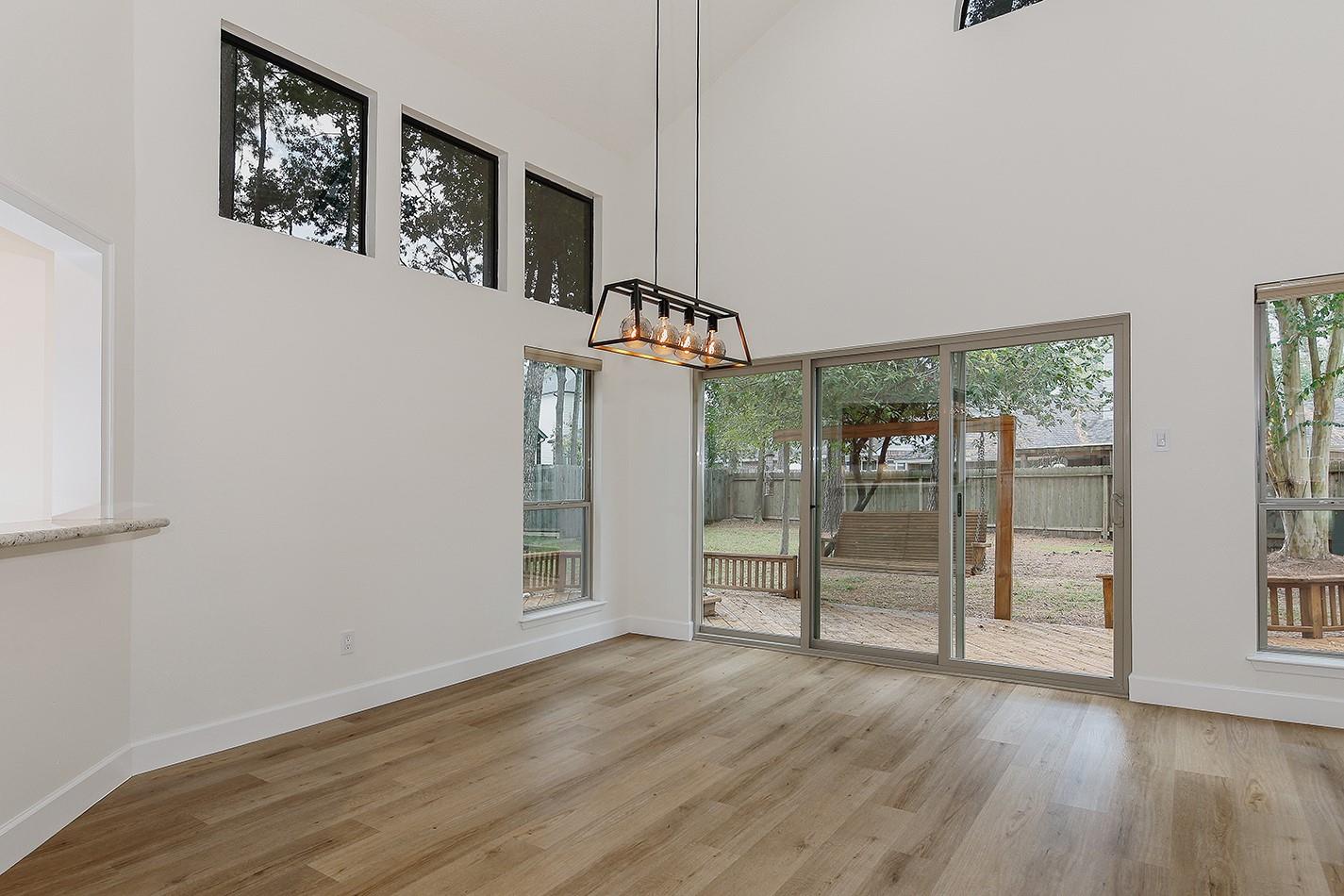 21 N Mossrock Road