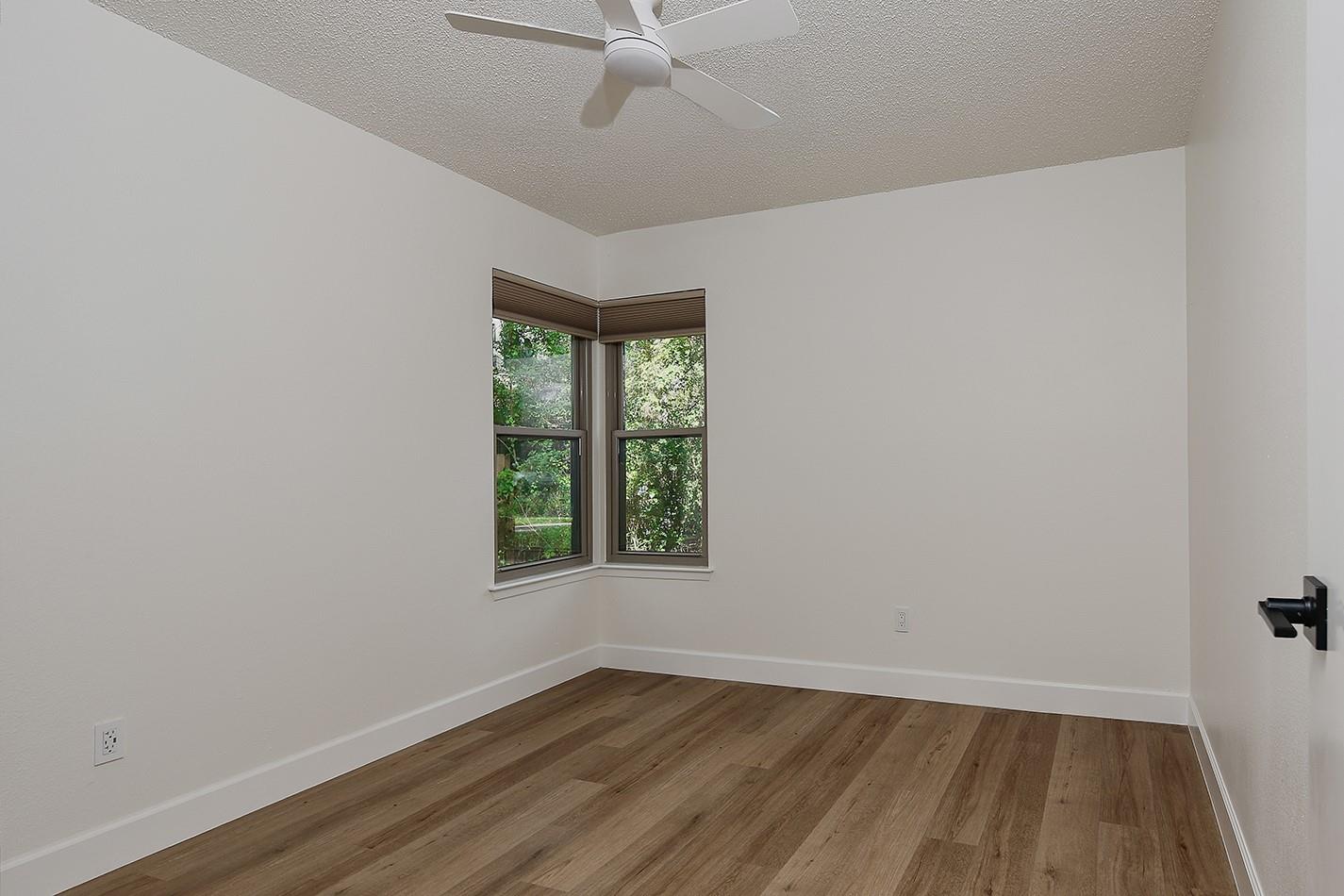 21 N Mossrock Road