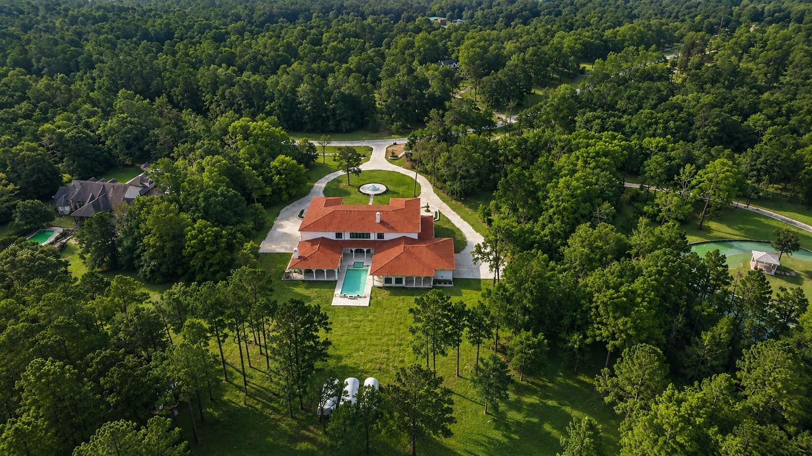 1031 Hunters Creek Way