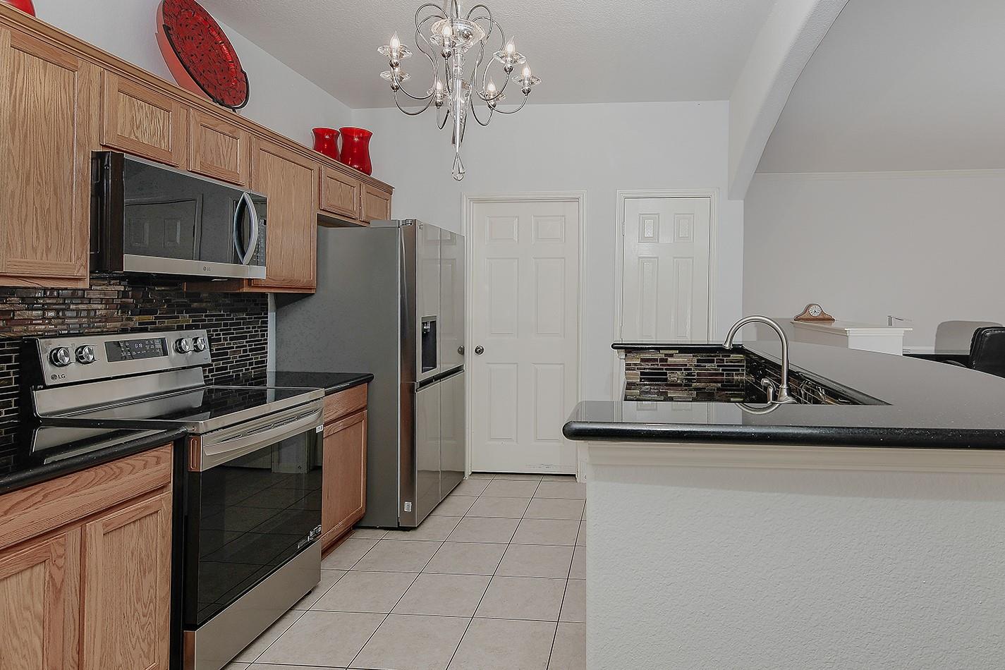 6607 Lake Woodlands Drive # 314