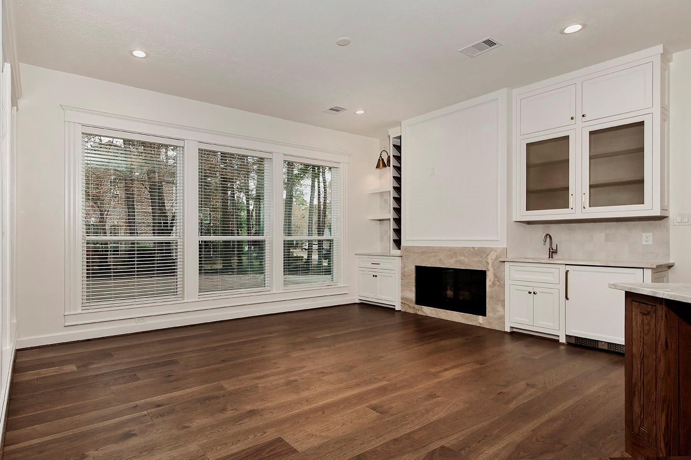 170 Golden Shadow Circle