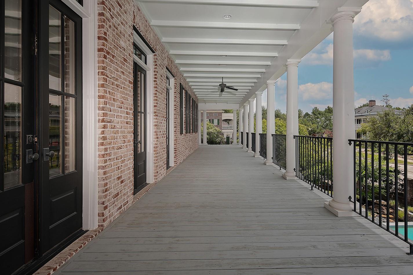 30 East Bay Boulevard