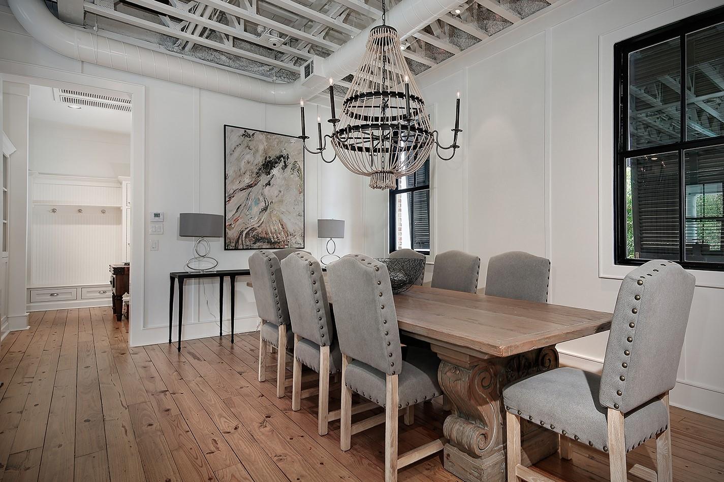 30 East Bay Boulevard