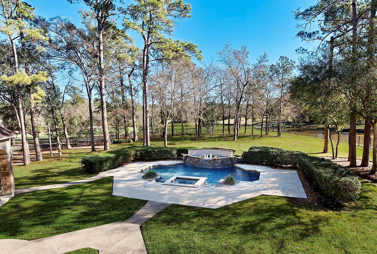 32 Palmer Woods Drive