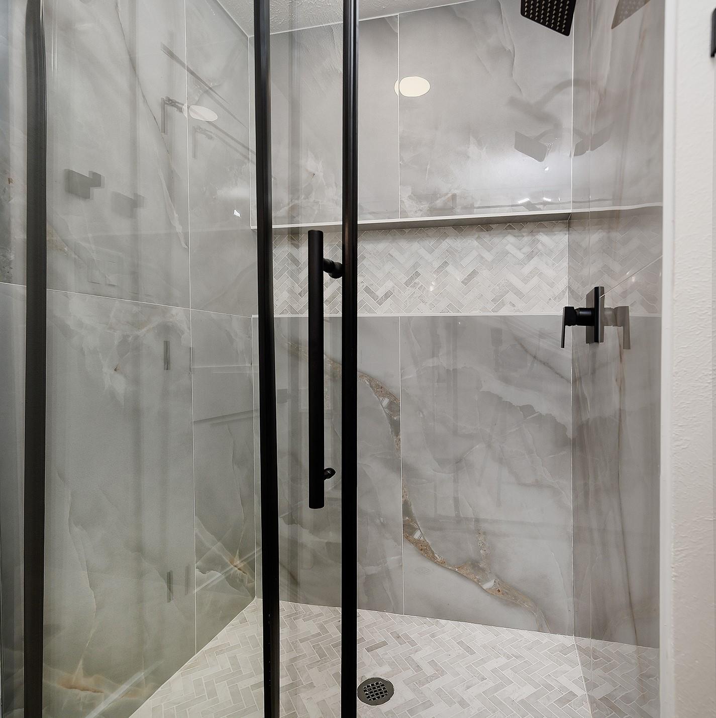 16 Crinkleroot Court