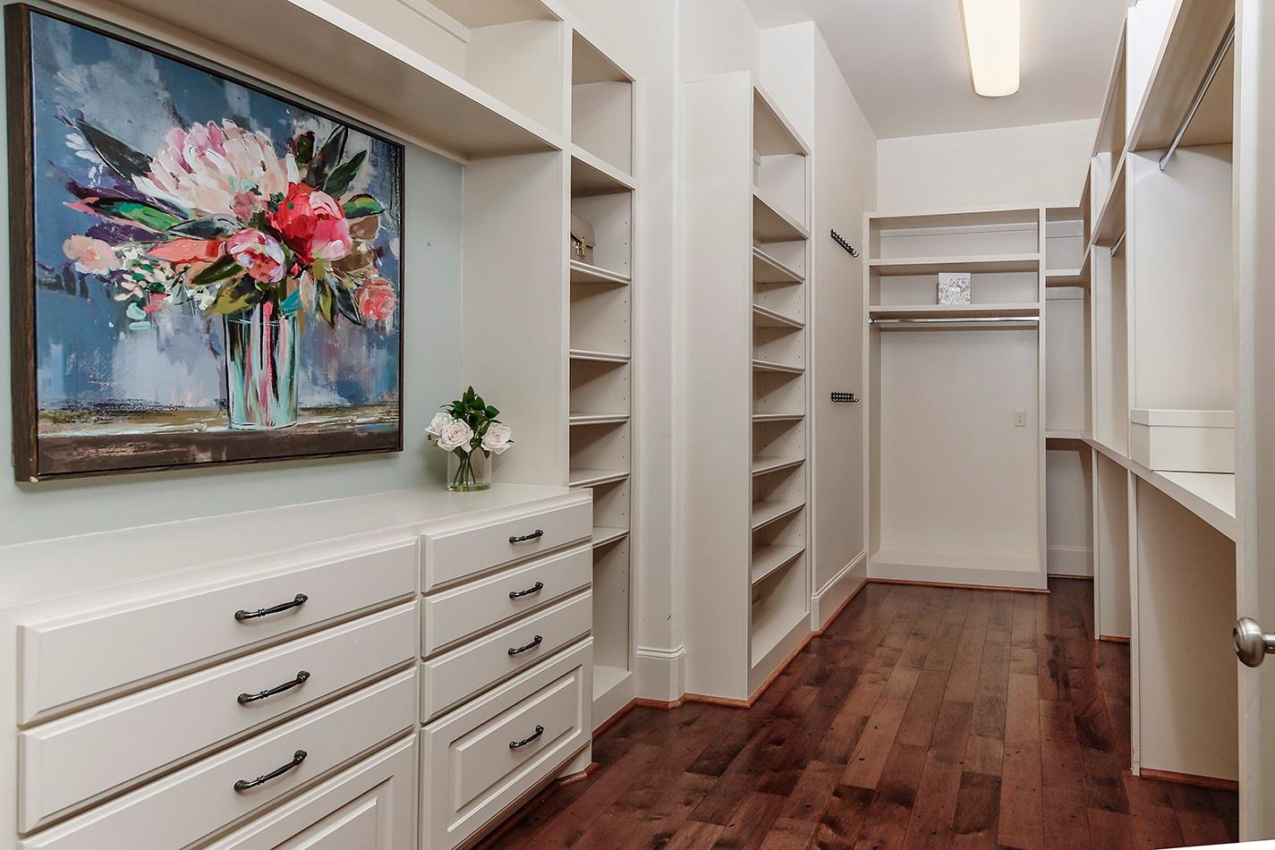 5342 Pine Wood Hills Court