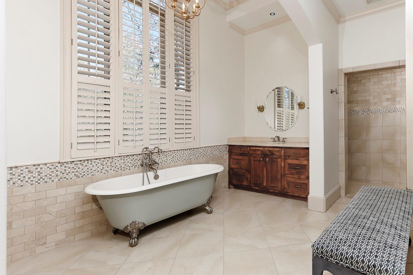 5342 Pine Wood Hills Court