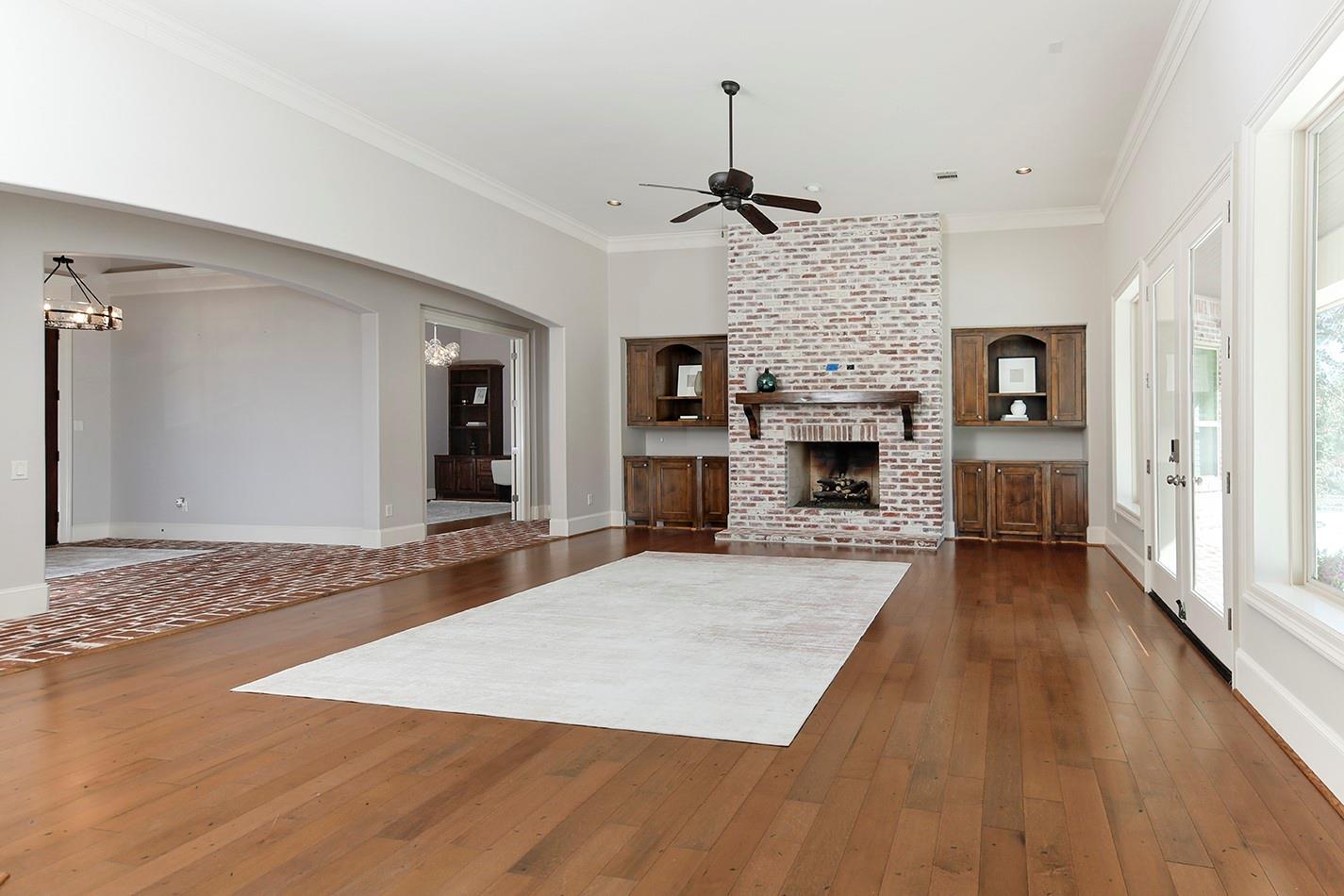 5342 Pine Wood Hills Court