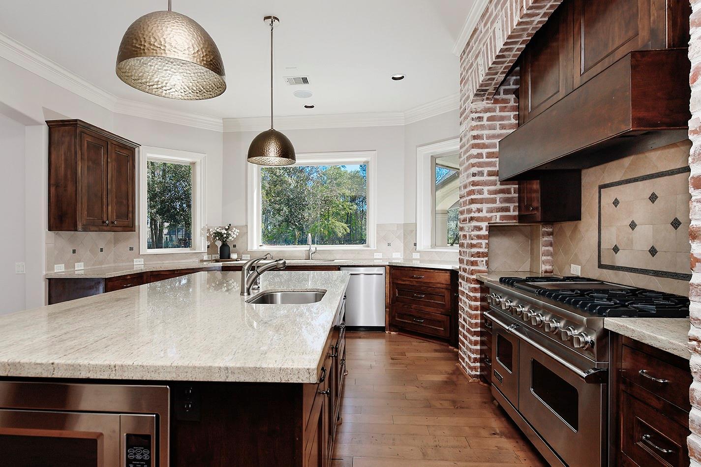 5342 Pine Wood Hills Court