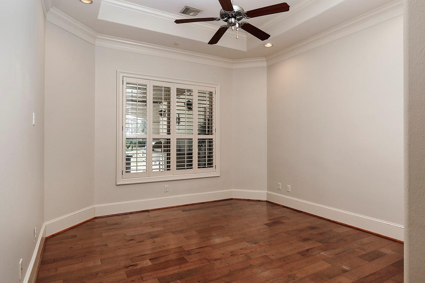 5342 Pine Wood Hills Court