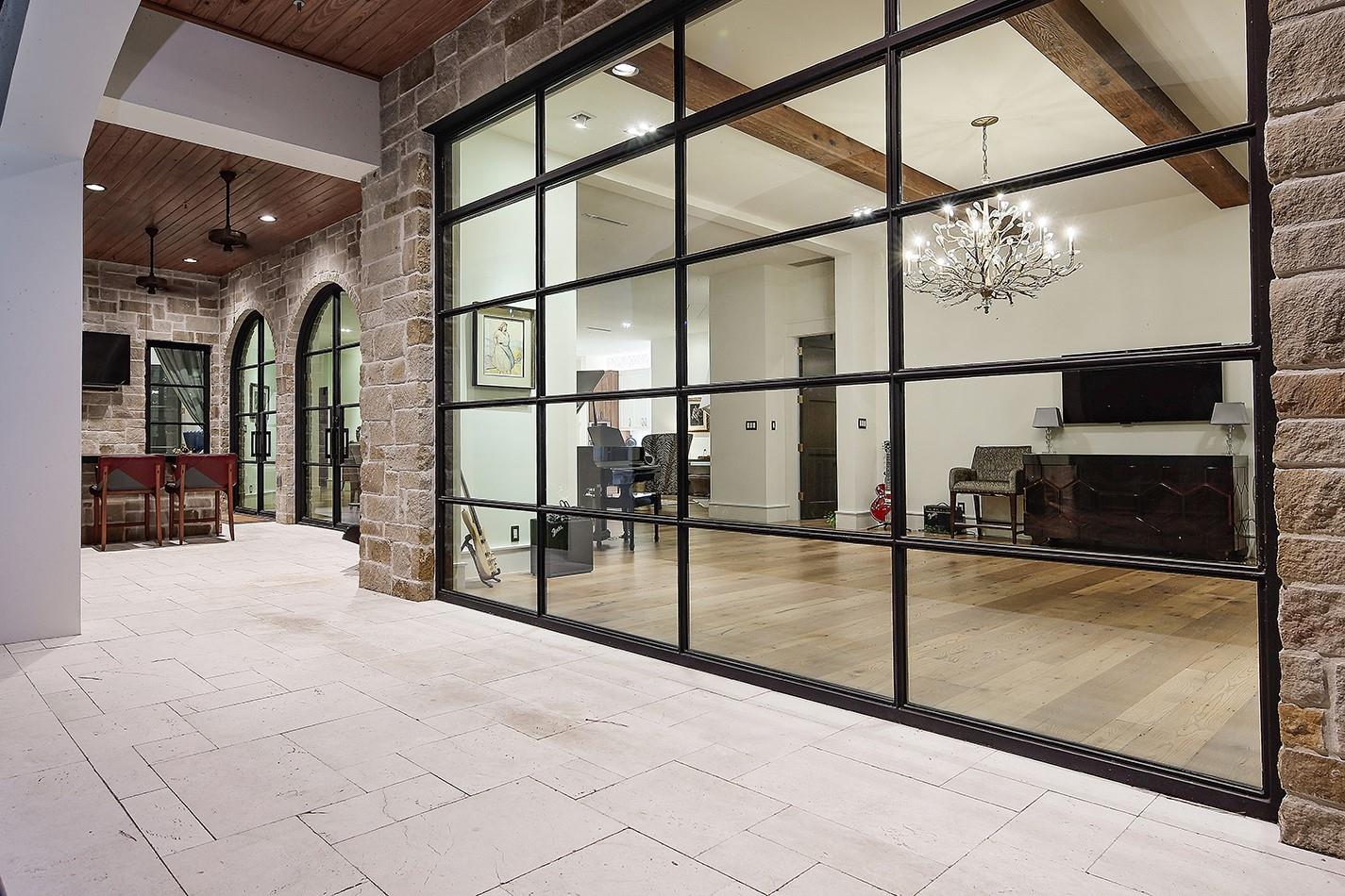 34 Bellweather Court